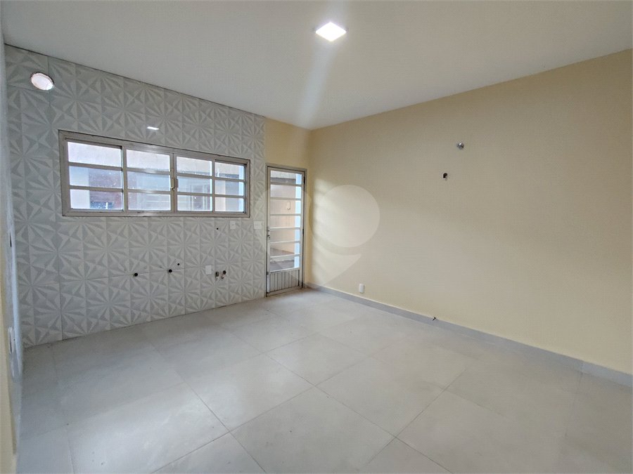 Casa à venda ou para alugar com 5 quartos, sendo 3 suítes, em Vila Maria, Itapetininga, SP