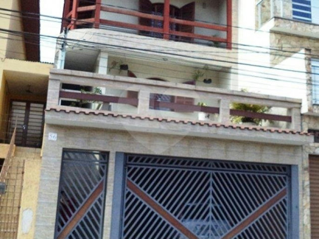 Sobrado à venda com 3 quartos, sendo 1 suíte,  em Tremembé, São Paulo, SP
