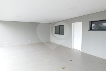Casa à venda com 4 quartos, sendo 3 suítes,  no condomínio Alphaville Nova Esplanada 3, Votorantim - SP