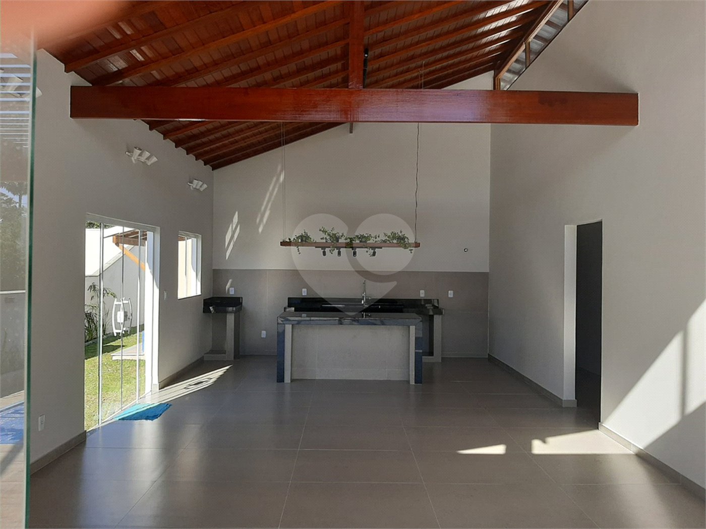 Terreno em condomínio à venda com 4 quartos, sendo 2 suítes,  em Caravelas, Armação dos Búzios, RJ