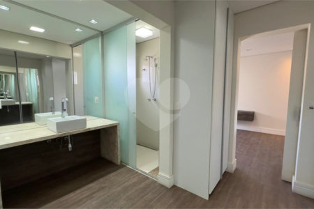Casa à venda com 6 quartos, sendo 3 suítes, no condomínio Jardim Vila Paradiso, Indaiatuba - SP