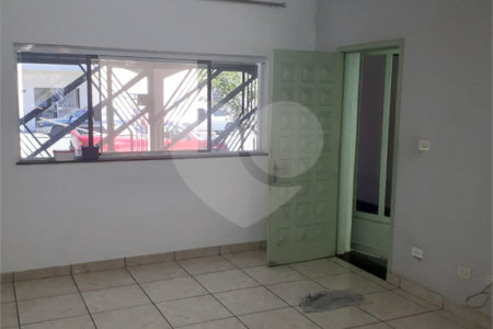 Sobrado à venda com 3 quartos em Parque Suzano, Suzano, SP