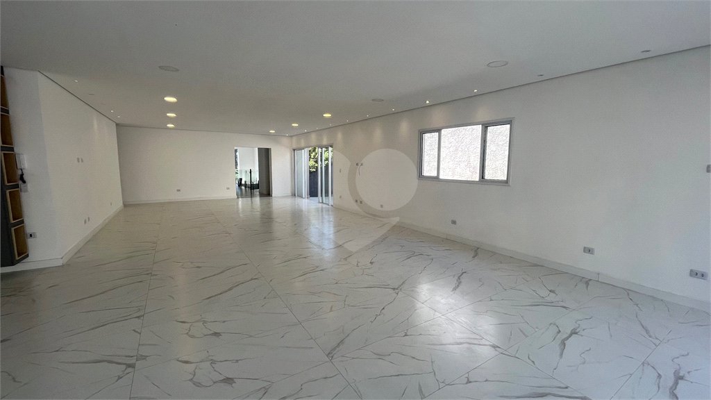 Casa à venda com 4 suítes em Jardim Paulista, Atibaia, SP
