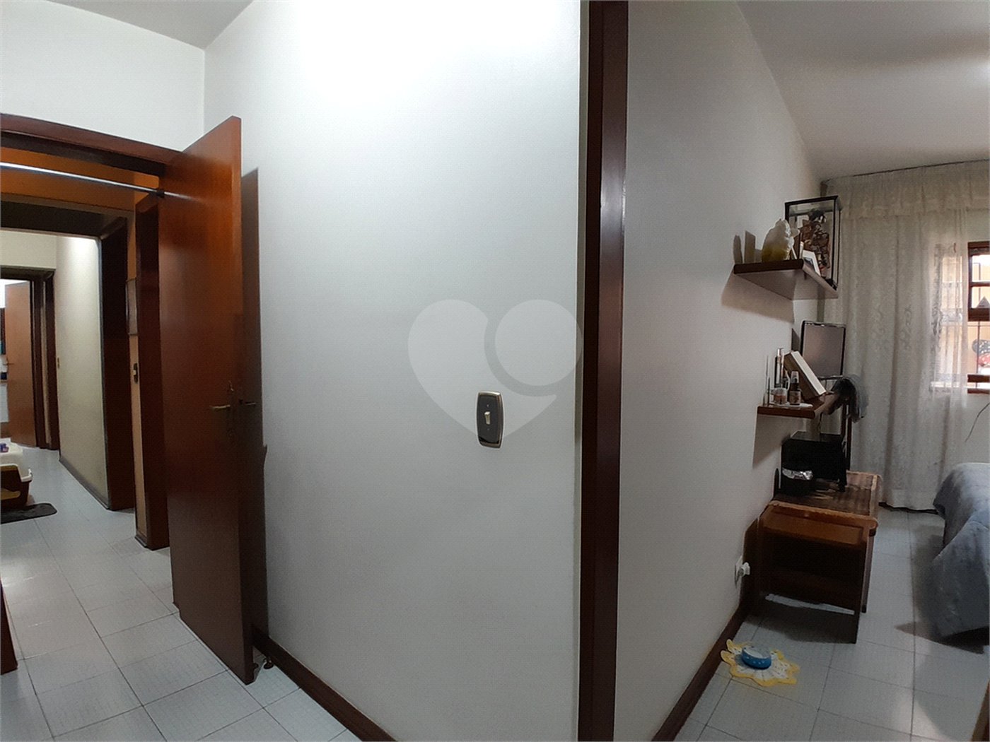 Casa Térrea à venda com 4 quartos, sendo 1 suíte, em Parque Continental, São Paulo, SP