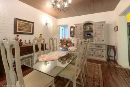 Casa à venda com 4 quartos, sendo 2 suítes,  em Jardim Botânico, Rio de Janeiro, RJ