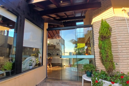 Casa Térrea à venda com 5 suítes em Bairro do Cambará, São Roque, SP