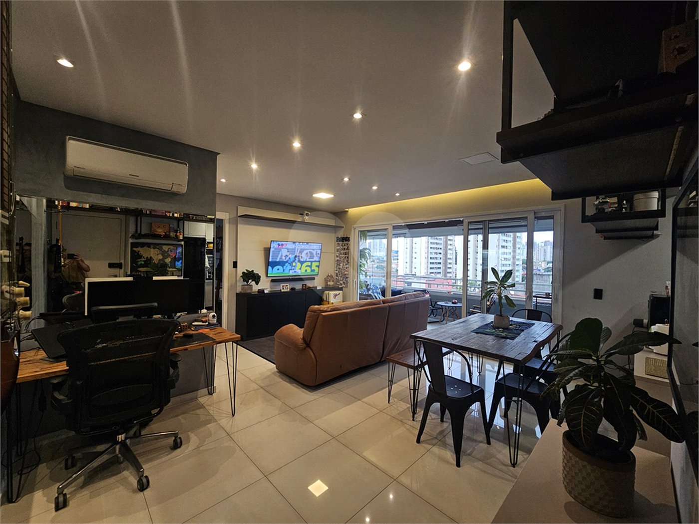 Apartamento à venda com 2 quartos, sendo 1 suíte,  em Tatuapé, São Paulo, SP