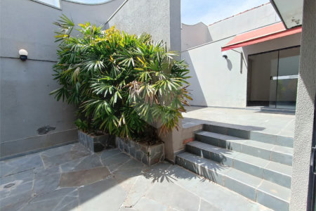 Casa para alugar com 4 quartos, sendo 1 suíte, no Centro, Itapetininga, SP