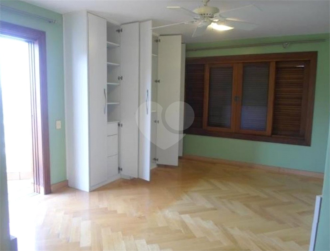Casa à venda com 3 suítes em Nova Gardênia, Atibaia, SP