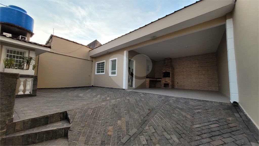 Casa à venda com 4 quartos, sendo 1 suíte, em São Judas, São Paulo, SP