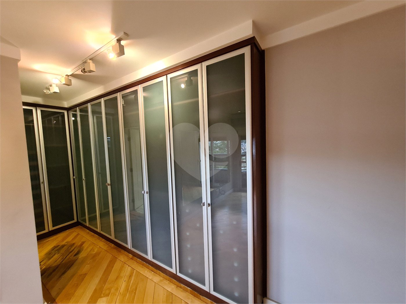Apartamento à venda com 3 suítes em Água Fria, São Paulo, SP
