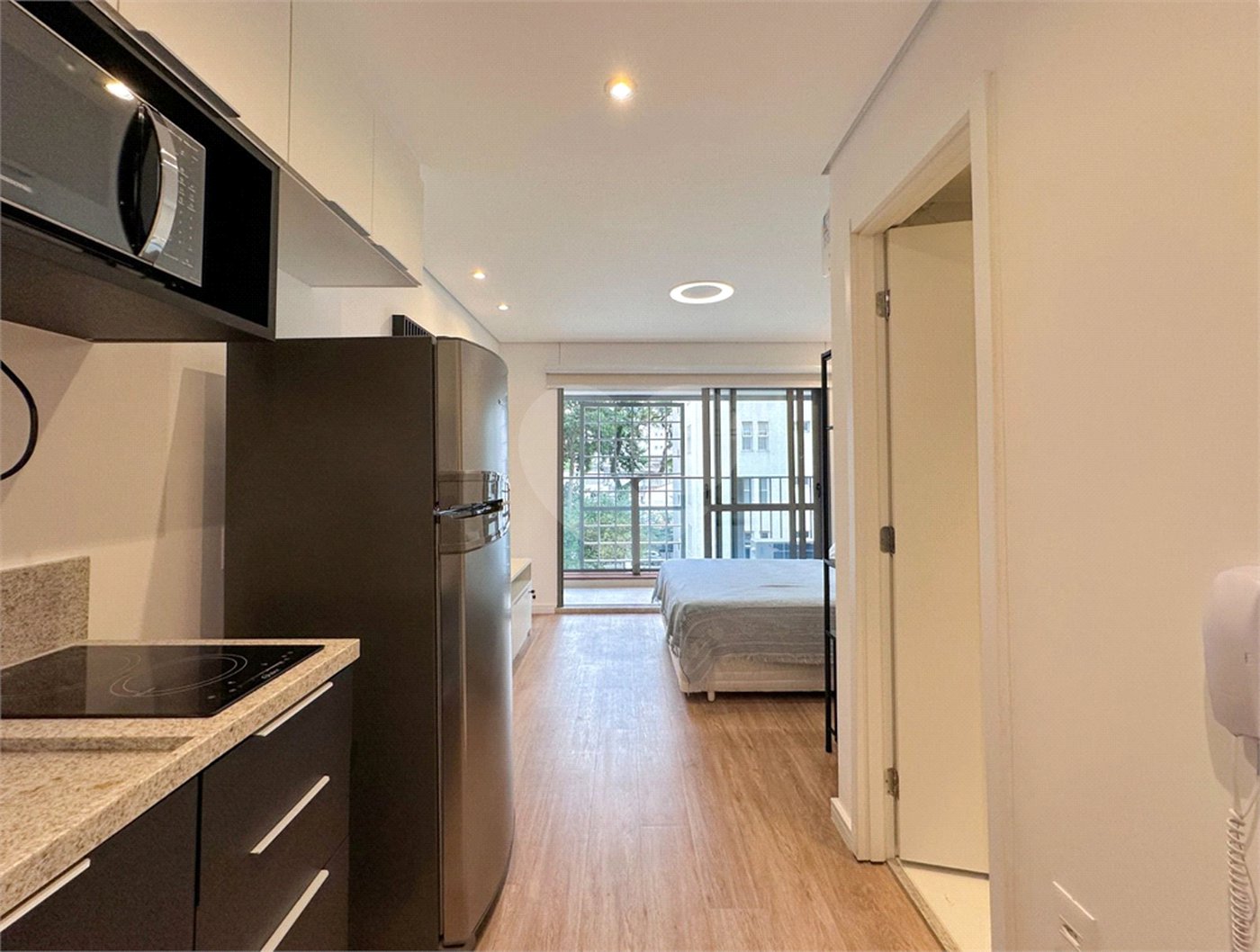 Apartamento à venda ou para alugar com 1 suíte em Campo Belo, São Paulo, SP