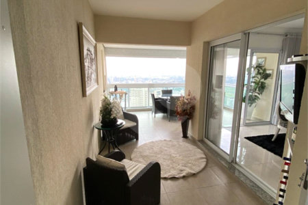Apartamento à venda com 3 suítes em Santa Teresinha, São Paulo, SP