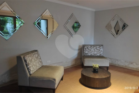 Apartamento à venda com 4 quartos, sendo 2 suítes, em Vila Olímpia, São Paulo, SP