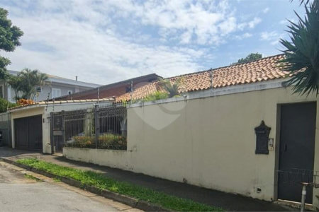 Casa à venda com 4 quartos, sendo 2 suítes,  no condomínio Comendador Elias Jafet, São Paulo - SP