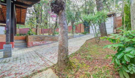 Casa Térrea à venda ou para alugar com 5 quartos, sendo 1 suíte,  em Jardim Marajoara, São Paulo, SP