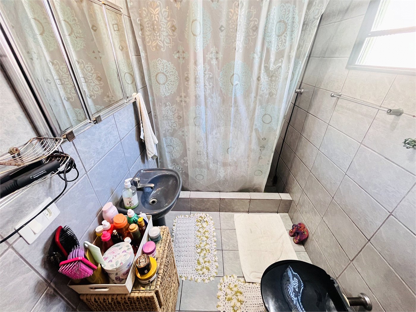 Casa à venda com 4 quartos, sendo 1 suíte, em Campo Grande, Rio de Janeiro, RJ