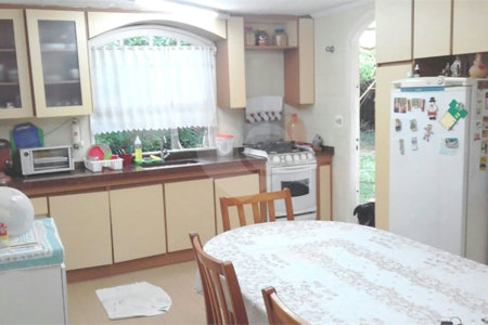 Casa Térrea à venda com 4 quartos, sendo 2 suítes, em Jardim do Lago, Atibaia, SP