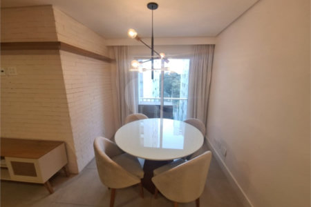 Apartamento à venda com 2 quartos em Vila Uberabinha, São Paulo, SP