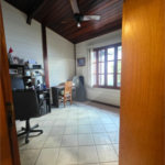 Casa à venda com 3 quartos, sendo 1 suíte, no condomínio Estância Marambaia, Vinhedo - SP