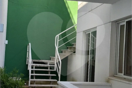 Sobrado à venda ou para alugar com 7 quartos, sendo 4 suítes,  em Cidade Jardim, São Paulo, SP