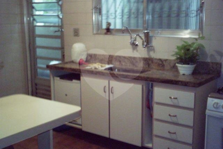 Sobrado à venda com 3 quartos, sendo 1 suíte, em Vila Nova Mazzei, São Paulo, SP