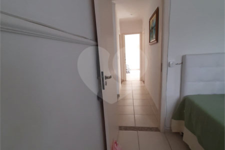Sobrado à venda com 3 quartos, sendo 1 suíte, em Vila Suissa, Mogi das Cruzes, SP