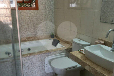 Casa à venda com 3 quartos, sendo 1 suíte, em Bosque, Vinhedo, SP