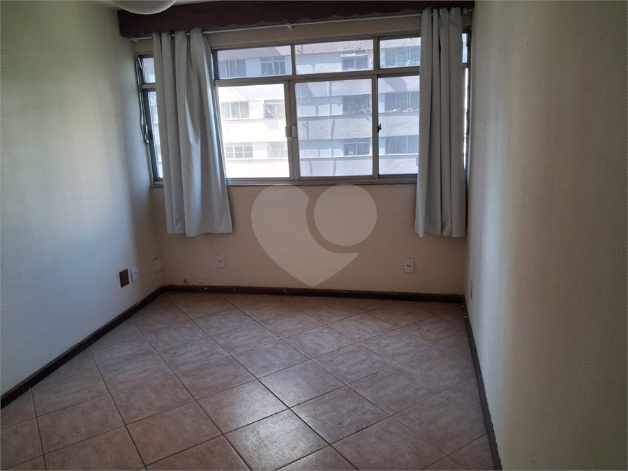 Apartamento à venda com 2 quartos em Praça da Bandeira, Rio de Janeiro, RJ