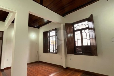 Casa para alugar com 2 quartos no Centro, Mogi das Cruzes, SP