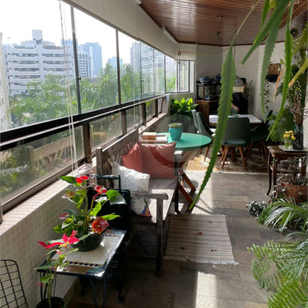Apartamento à venda com 3 suítes em Granja Julieta, São Paulo, SP