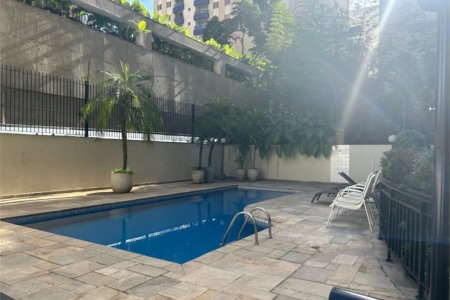 Apartamento à venda com 4 quartos, sendo 2 suítes,  em Pinheiros, São Paulo, SP