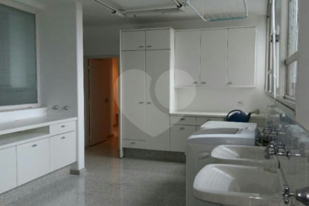 Apartamento à venda com 4 suítes em Alto da Boa Vista, São Paulo, SP