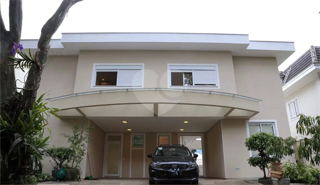 Casa à venda com 3 suítes no condomínio Residencial Morumbi, São Paulo - SP