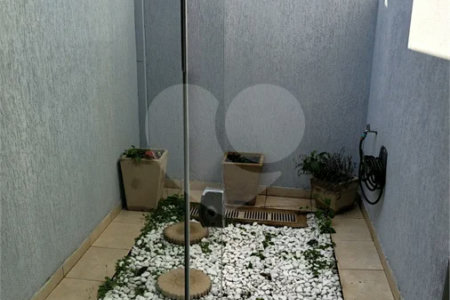 Casa à venda com 3 quartos, sendo 1 suíte,  no condomínio Residencial Eldorado, São Carlos - SP