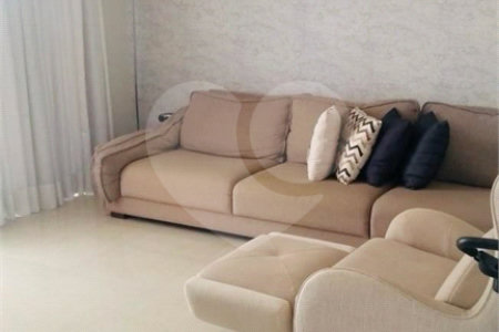 Casa à venda com 4 suítes no condomínio Residencial Villa dos Inglezes, Sorocaba - SP