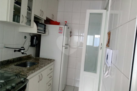 Apartamento à venda com 3 quartos, sendo 1 suíte, em Jardim das Laranjeiras, São Paulo, SP
