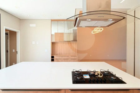Casa térrea com 3 suítes no Condomínio Residencial Viena em Indaiatuba-SP - Acabamento de alto padrão - R$ 1.690.000,00 - AT 250 m² - AC 158 m² - 3 suítes,, sendo 1 suíte master com closet - Sala para dois ambientes (estar e jantar) - Cozinha planejada com ilha cooktop, forno elétrico e micro-ondas,