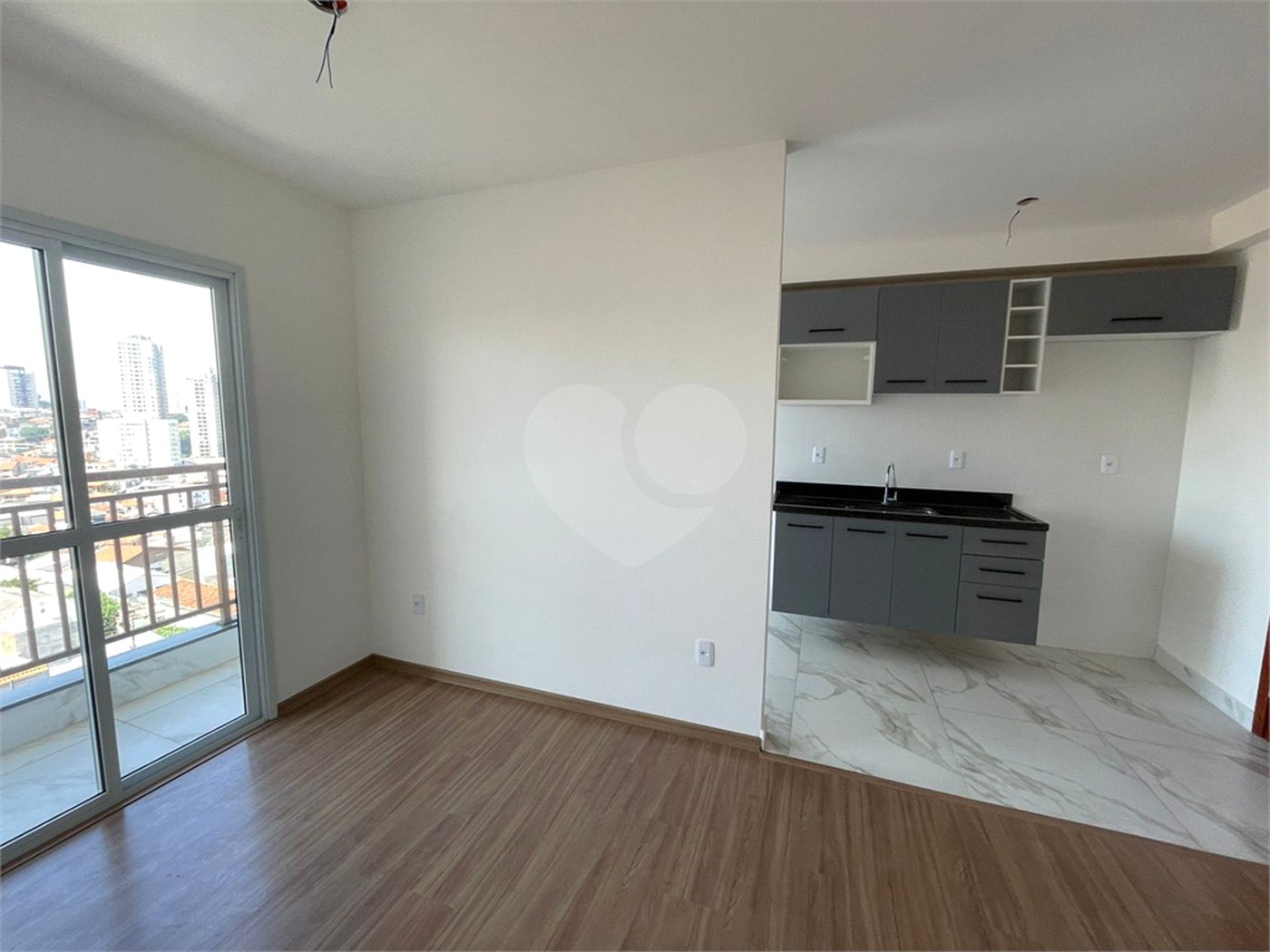 Apartamento à venda com 2 quartos, sendo 1 suíte,  em Parada Inglesa, São Paulo, SP