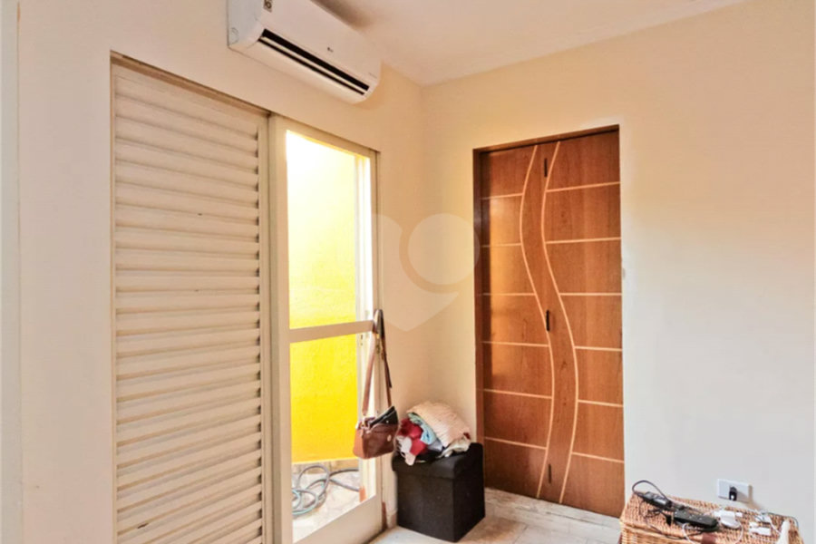 Salão à venda ou para alugar com 3 quartos, sendo 1 suíte, em Jardim Monjolo, São Paulo, SP