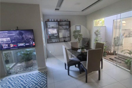 Casa à venda com 3 quartos, sendo 1 suíte, em Campo Grande, Rio de Janeiro, RJ