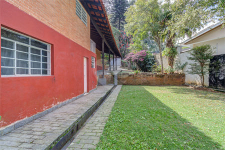 Casa Térrea à venda ou para alugar com 5 quartos, sendo 1 suíte, em Jardim Marajoara, São Paulo, SP