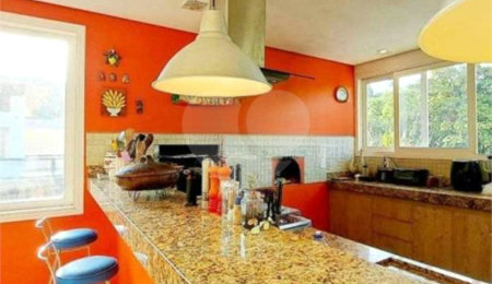 Casa à venda com 3 suítes no condomínio Vale da Santa Fé, Vinhedo - SP