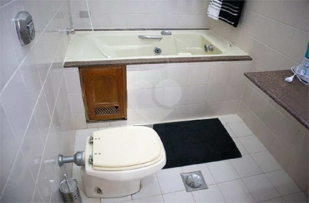 Casa à venda com 3 quartos, sendo 1 suíte, em Vila Gustavo, São Paulo, SP