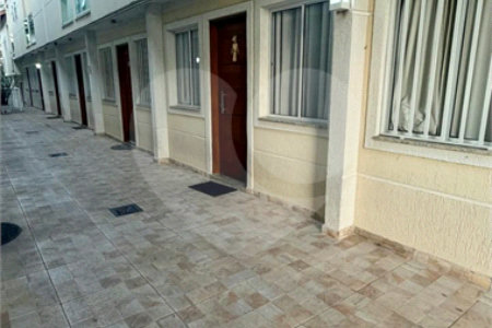 Casa à venda com 2 suítes no condomínio Residencial Real North Pedro, São Paulo - SP