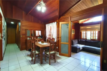 Casa a Venda no Condomínio São Joaquim em Vinhedo/SP
