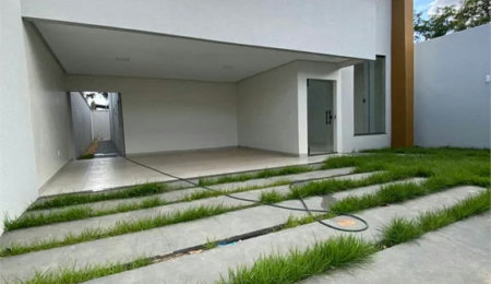 Casa à venda com 3 quartos, sendo 1 suíte,  em Jardim Iracema, Balsas, MA