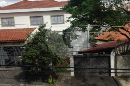 Sobrado à venda com 4 quartos, sendo 1 suíte, em Jardim Celeste, São Paulo, SP
