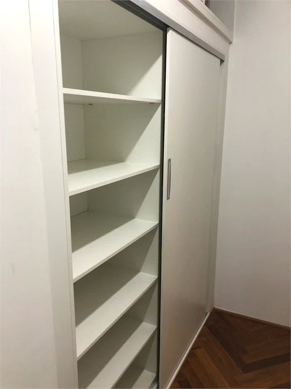 Apartamento à venda com 4 suítes em Vila Suzana, São Paulo, SP
