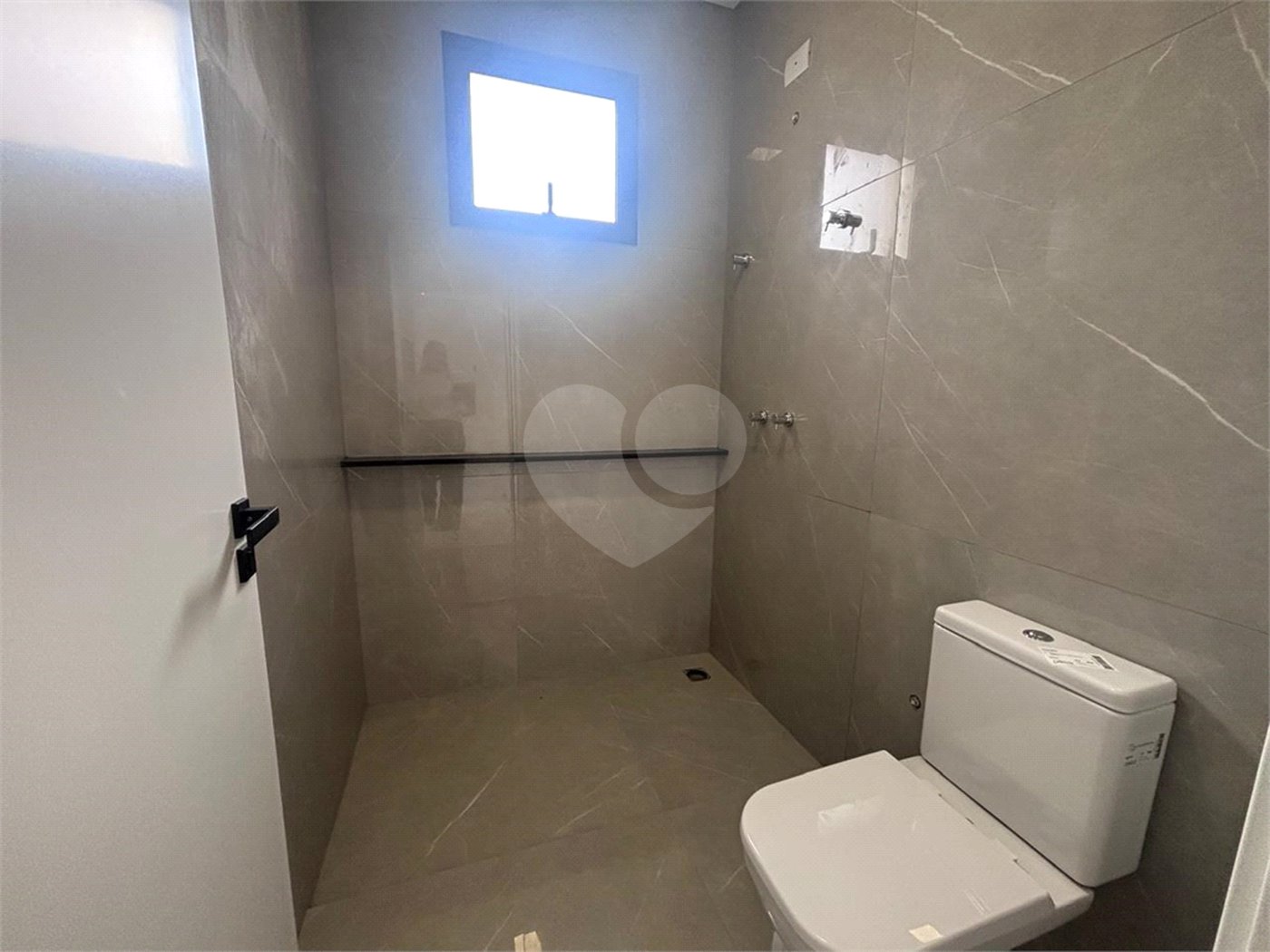 Casa à venda com 3 suítes no condomínio Campos do Conde I e II, Sorocaba - SP